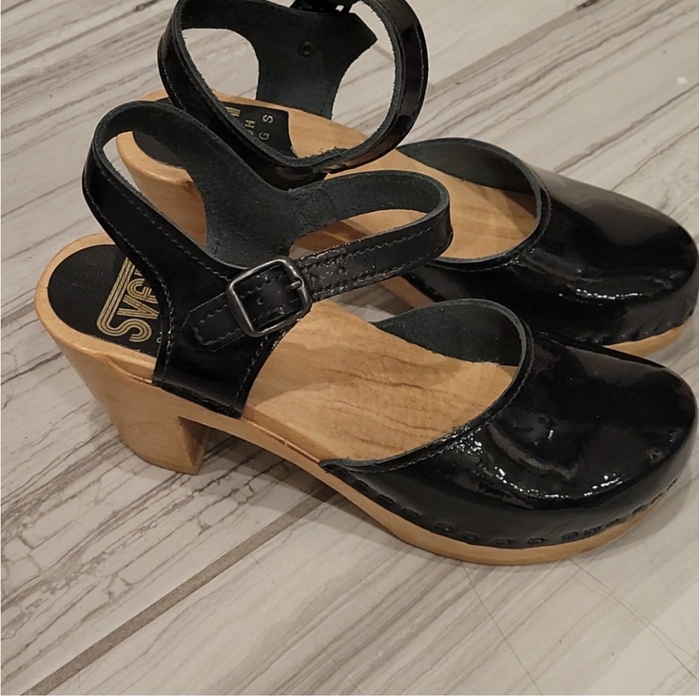 Sven Black Patent Leather Clogs